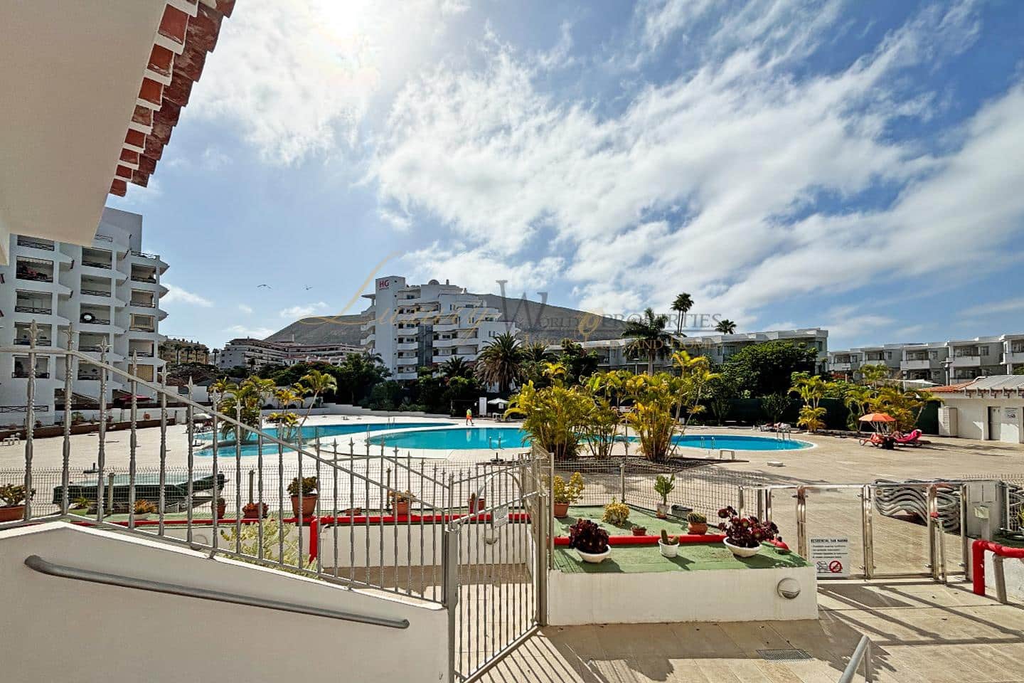 2 chambre Appartement à vendre à Los Cristianos avec piscine - 385 000 € (Ref: 9877100)