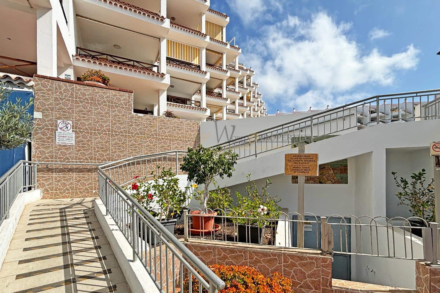 2 chambre Appartement à vendre à Los Cristianos avec piscine - 385 000 € (Ref: 9877100)