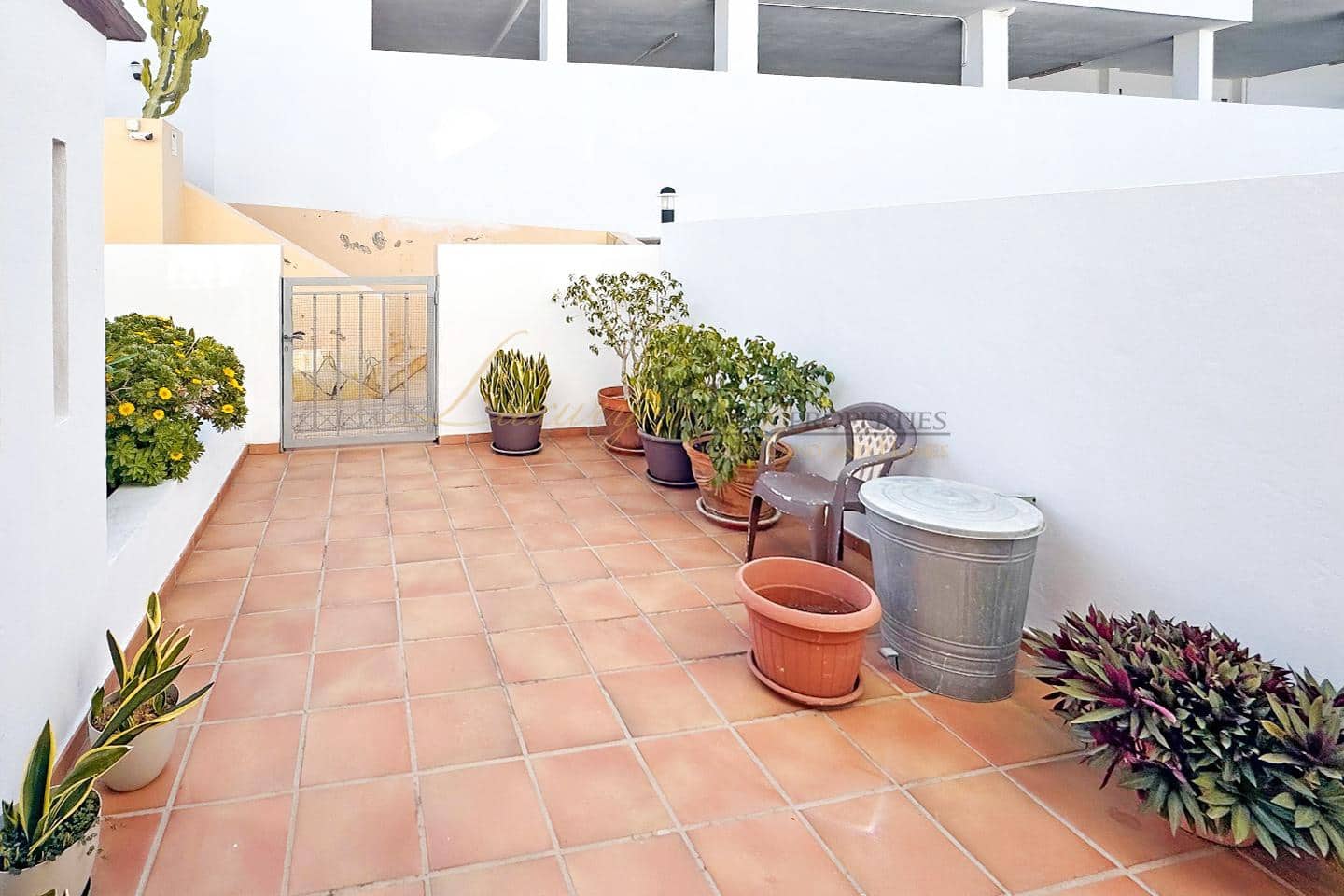 3 soveværelse Villa til salg i Costa Adeje med swimmingpool garage - € 455.000 (Ref: 9883565)