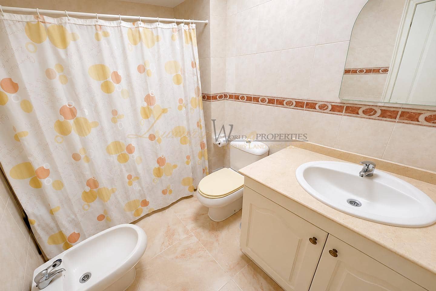 3 soveværelse Villa til salg i Costa Adeje med swimmingpool garage - € 455.000 (Ref: 9883565)