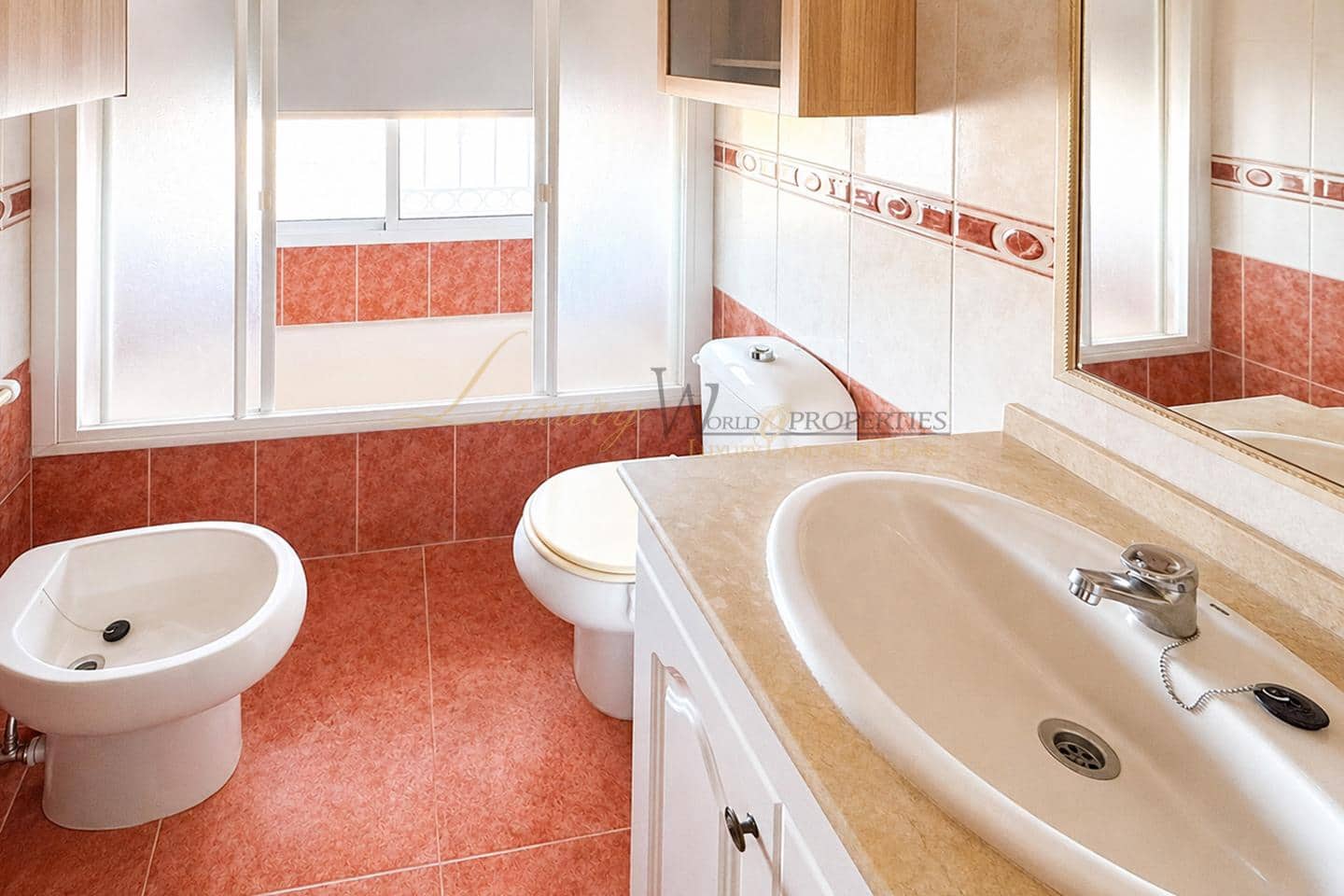 3 soveværelse Villa til salg i Costa Adeje med swimmingpool garage - € 455.000 (Ref: 9883565)