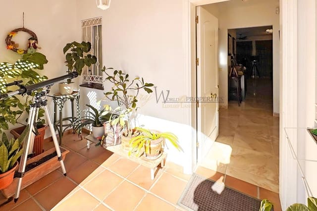 3 chambre Villa/Maison à vendre à Playa de Fañabé Alto, Adeje avec piscine garage - 455 000 € (Ref: 9883565)