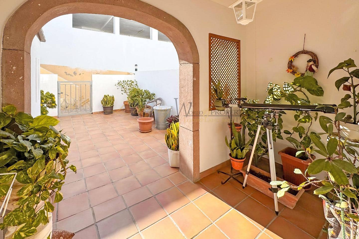 3 soveværelse Villa til salg i Costa Adeje med swimmingpool garage - € 455.000 (Ref: 9883565)