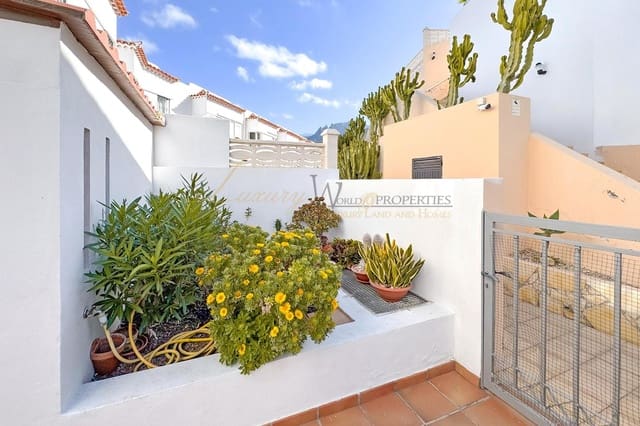 3 chambre Villa/Maison à vendre à Playa de Fañabé Alto, Adeje avec piscine garage - 455 000 € (Ref: 9883565)