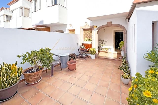 3 chambre Villa/Maison à vendre à Playa de Fañabé Alto, Adeje avec piscine garage - 455 000 € (Ref: 9883565)