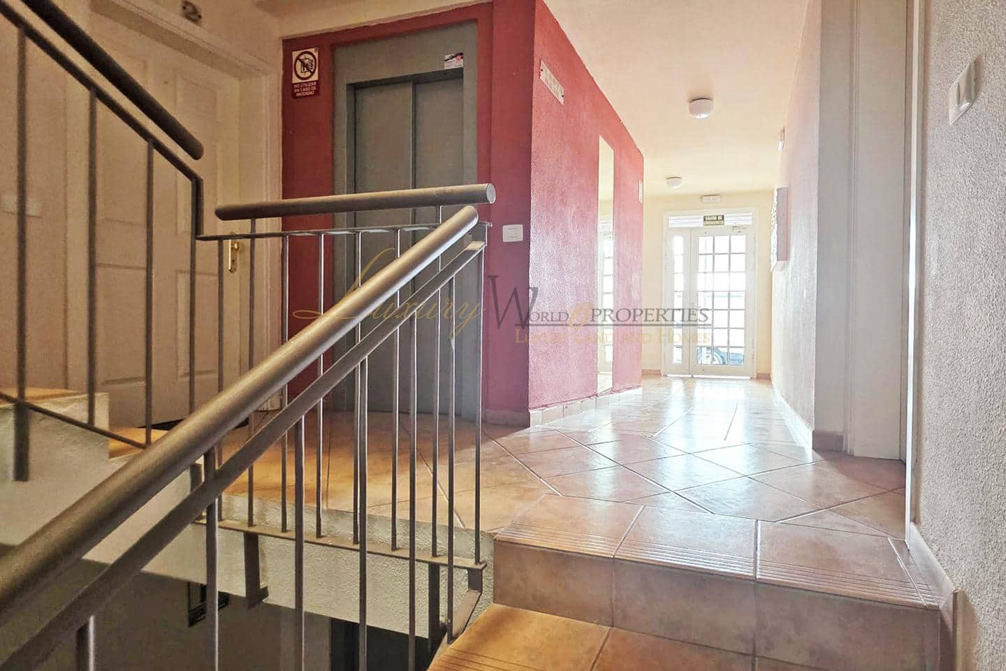 3 sypialnia Mieszkanie na sprzedaż w Playa San Juan z basenem garażem - 445 000 € (Ref: 9893199)