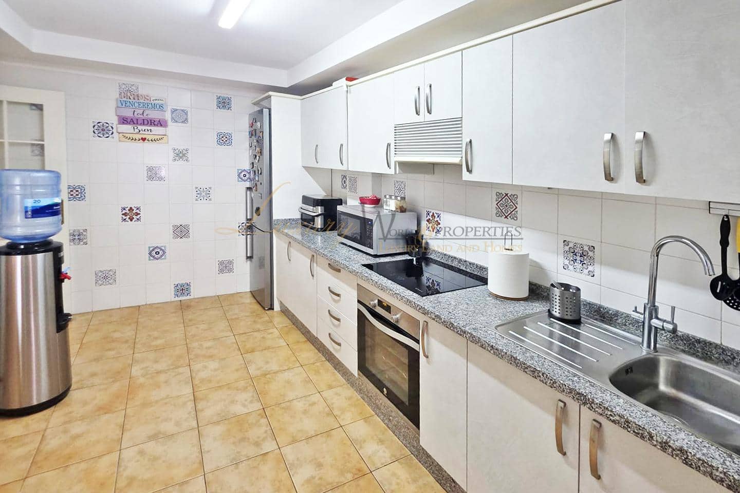 3 sypialnia Mieszkanie na sprzedaż w Playa San Juan z basenem garażem - 445 000 € (Ref: 9893199)