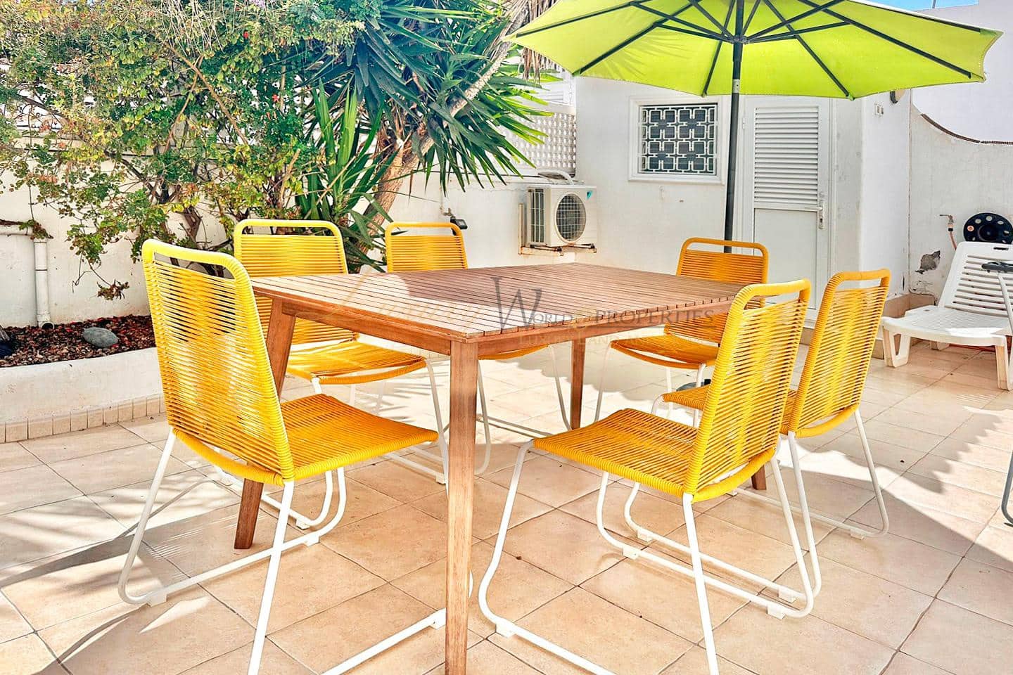 2 bedroom Villa for sale in Playa de las Americas with pool - € 795,000 (Ref: 9909720)