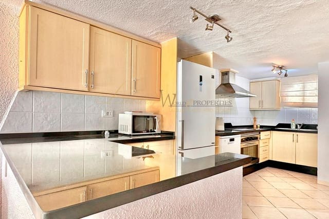 2 quarto Moradia para venda em Playa de las Americas, Arona com piscina - 795 000 € (Ref: 9909720)