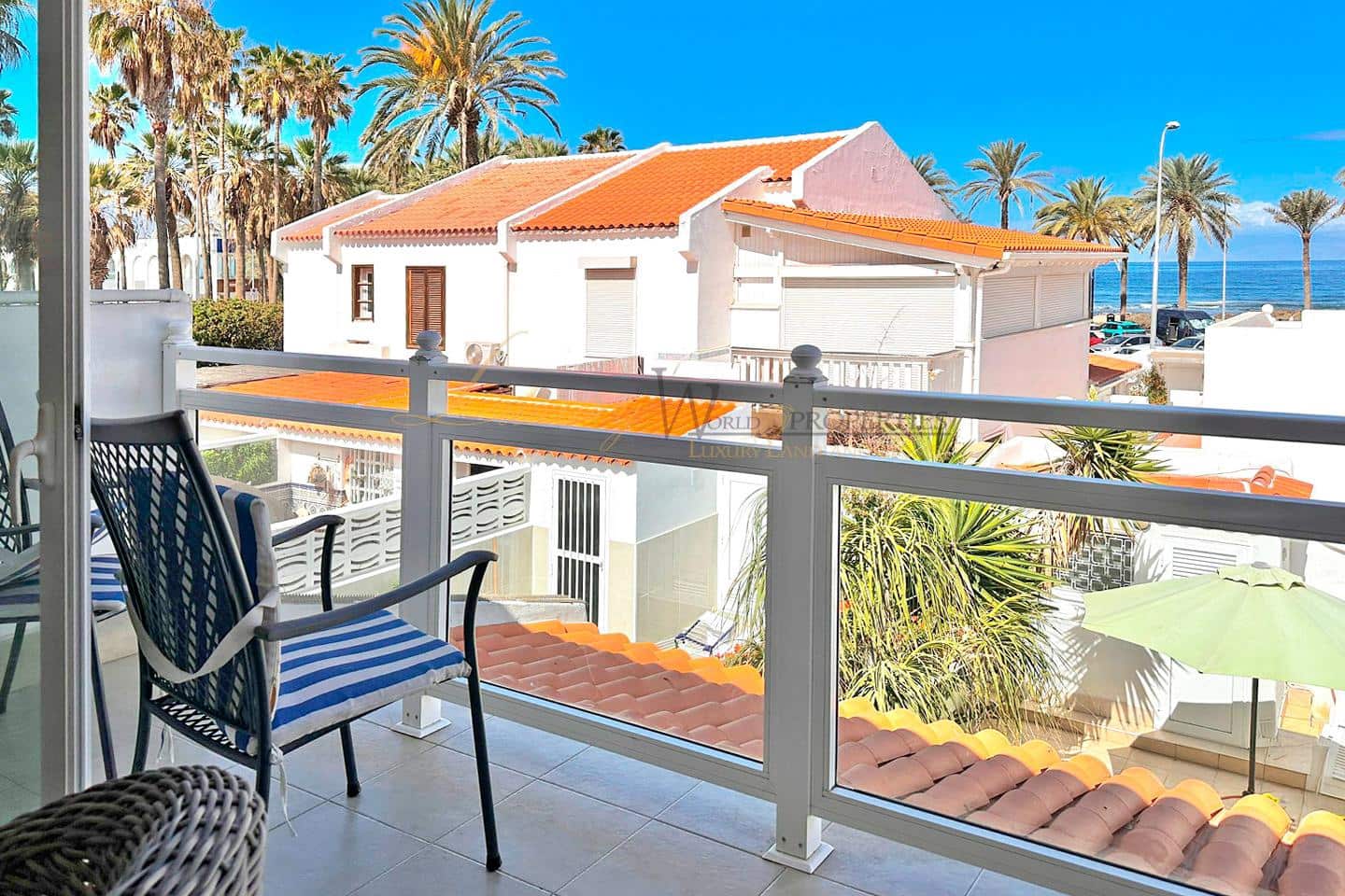 2 bedroom Villa for sale in Playa de las Americas with pool - € 795,000 (Ref: 9909720)