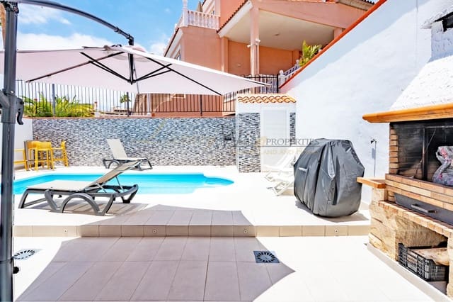 5 Zimmer Villa zu verkaufen in Playa del Duque, Adeje mit Pool Garage - 2.310.000 € (Ref: 9911939)