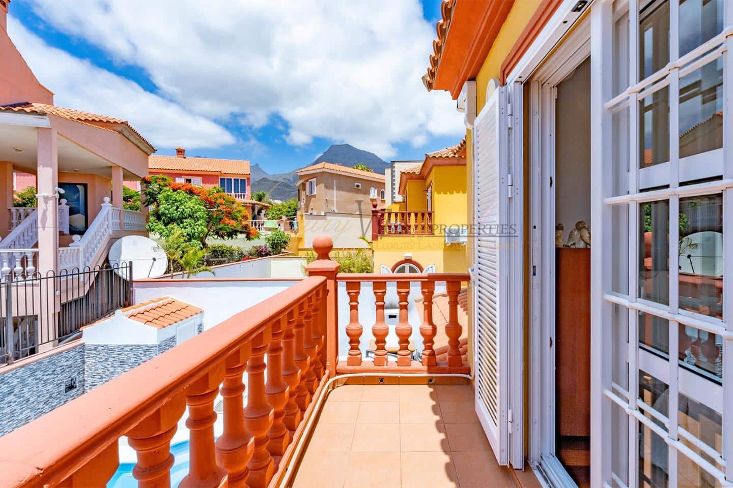 5 Zimmer Villa zu verkaufen in Costa Adeje mit Pool Garage - 2.310.000 € (Ref: 9911939)