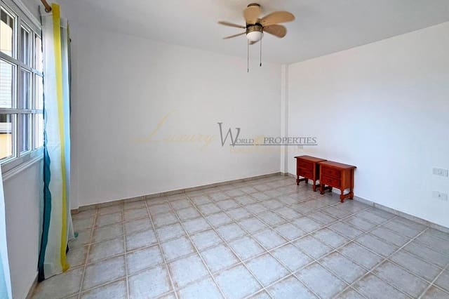 1 Zimmer Wohnung zu verkaufen in Torviscas Centro y Alto, Adeje mit Pool - 325.000 € (Ref: 9912228)