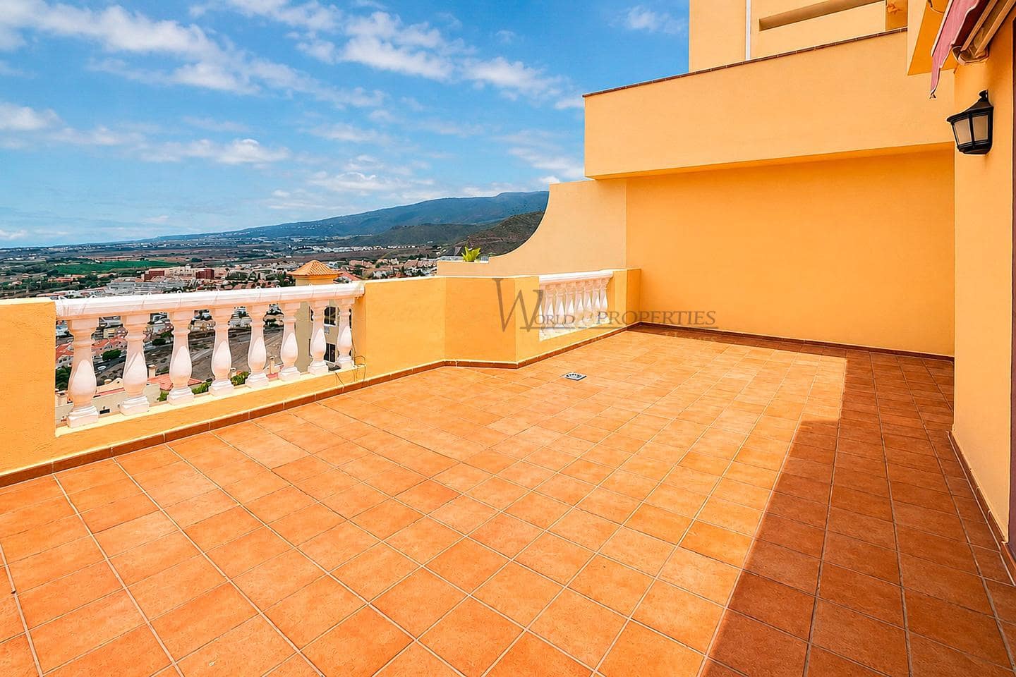 1 Zimmer Wohnung zu verkaufen in Costa Adeje mit Pool - 325.000 € (Ref: 9912228)