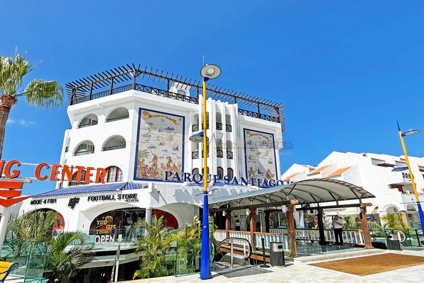 1 quarto Empresa para arrendar em Playa de las Americas - 1 100 € (Ref: 9928042)