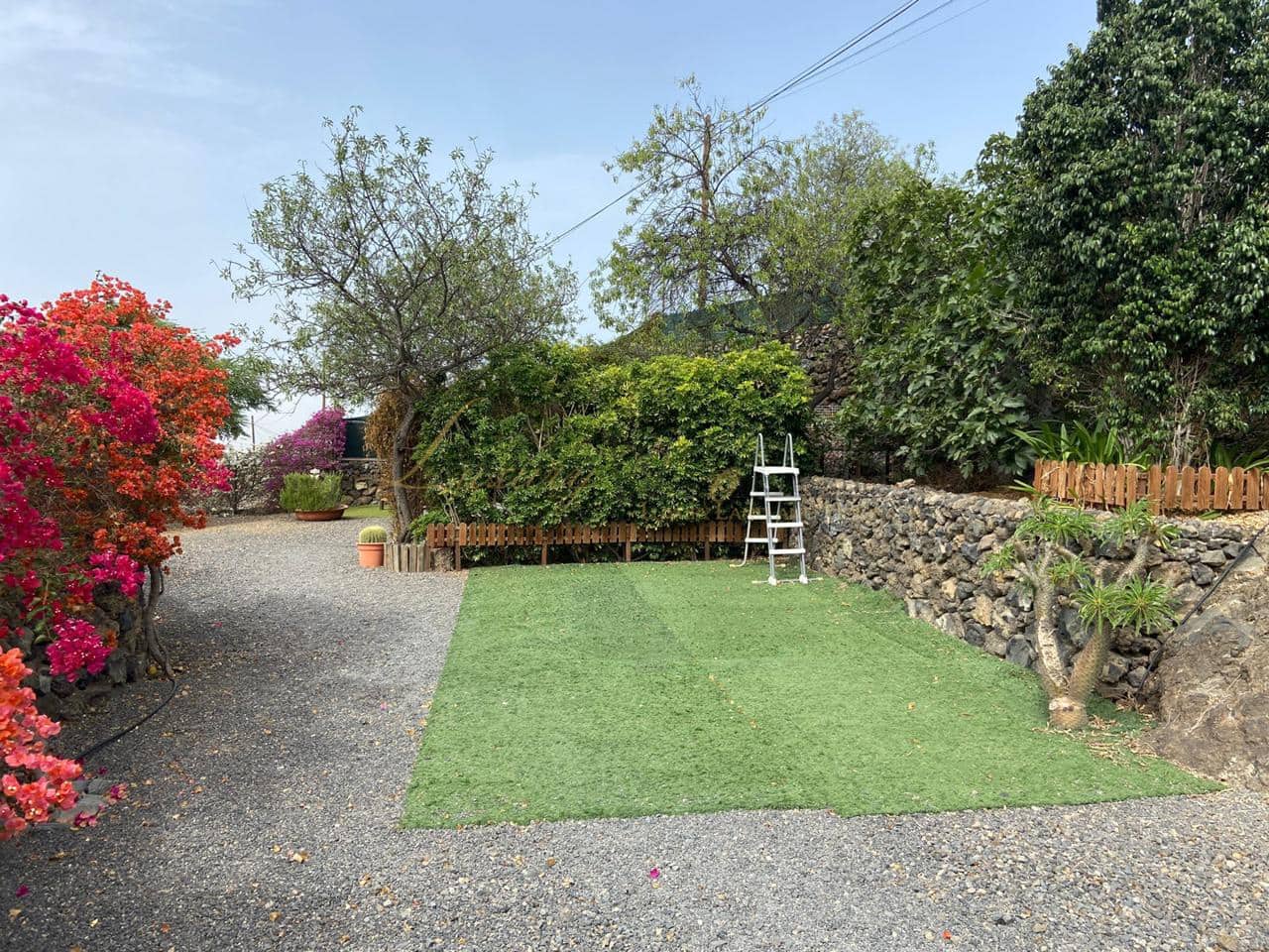 4 bedroom Villa for sale in Guia de Isora with garage - € 546,000 (Ref: 9932390)