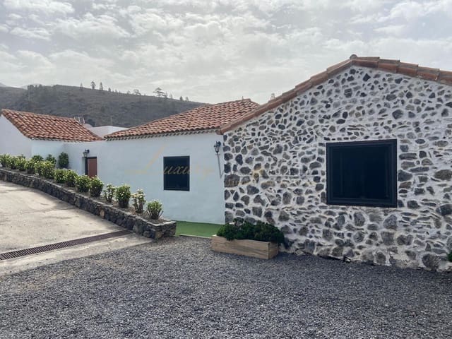 4 soveværelse Villa til salg i Guía de Isora med garage - € 546.000 (Ref: 9932390)