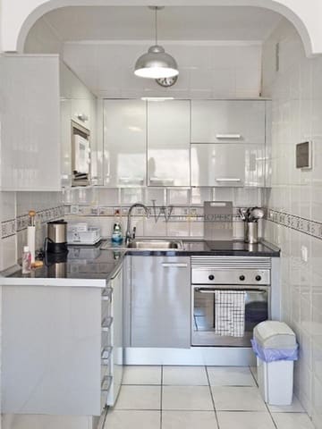 1 sypialnia Mieszkanie na sprzedaż w Los Cristianos, Arona z basenem garażem - 305 000 € (Ref: 9935109)