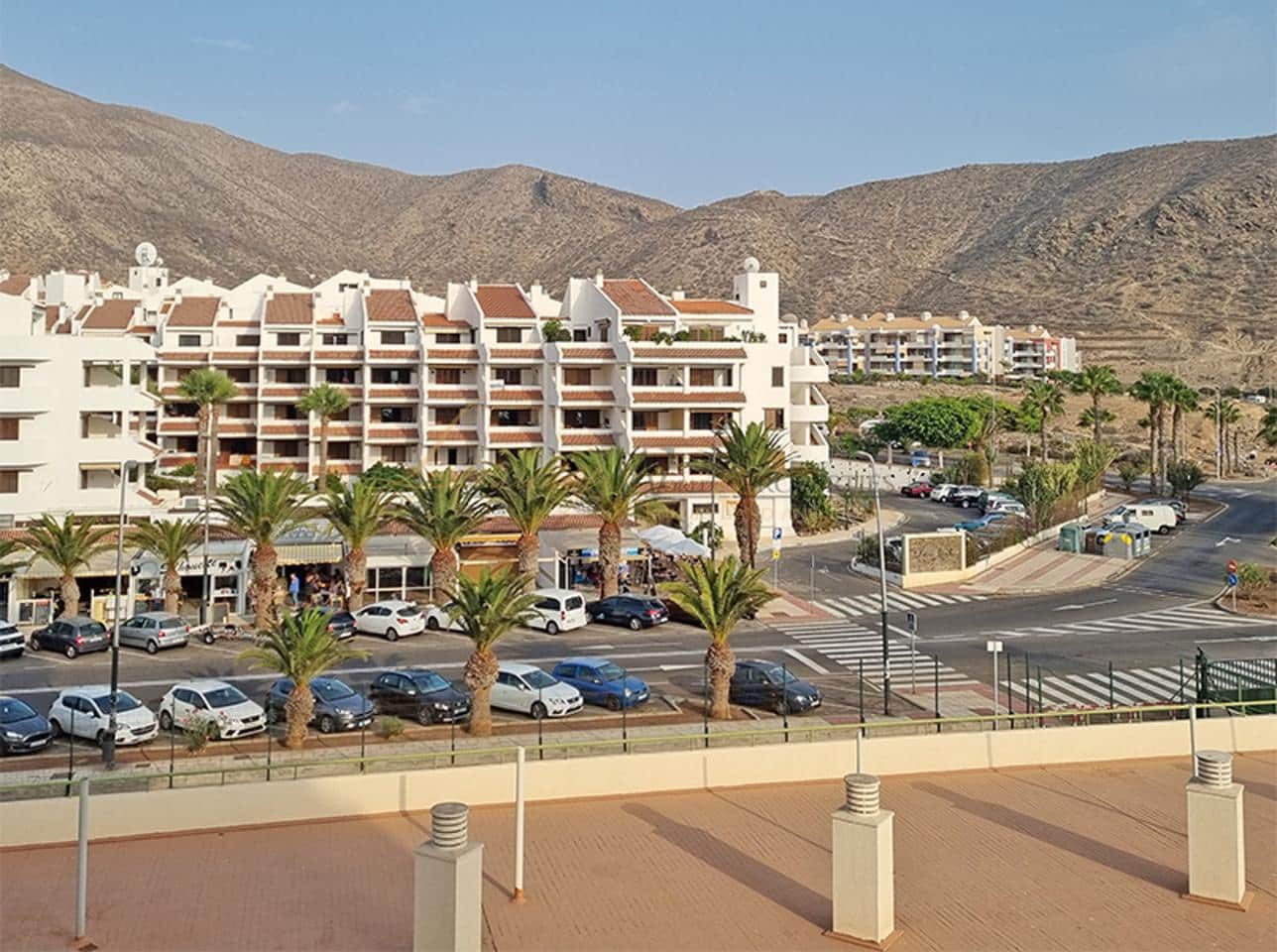 1 soverom Leilighet til salgs i Los Cristianos med svømmebasseng garasje - € 305 000 (Ref: 9935109)