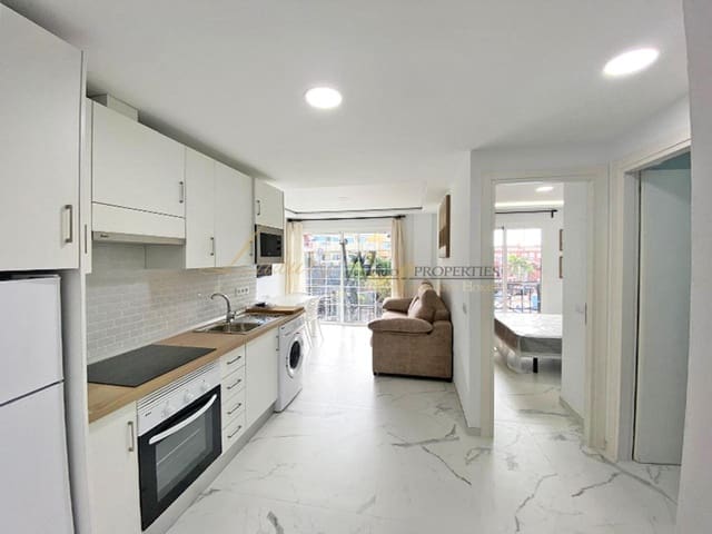 2 soverom Leilighet til salgs i Los Cristianos, Arona med svømmebasseng - € 330 000 (Ref: 9938680)