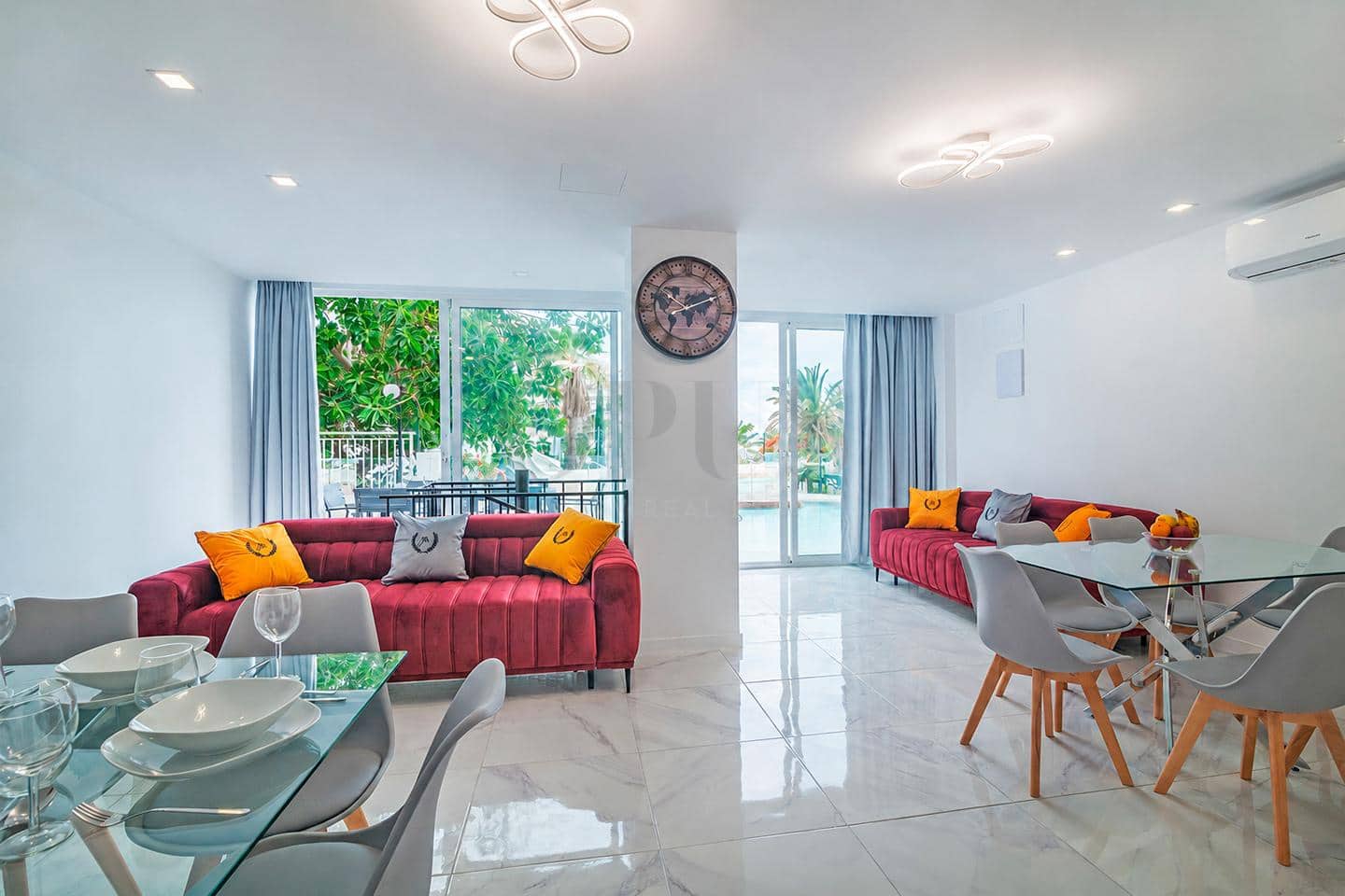 Piso de 4 habitaciones en Costa Adeje en venta con piscina - 1.000.000 € (Ref: 9948897)
