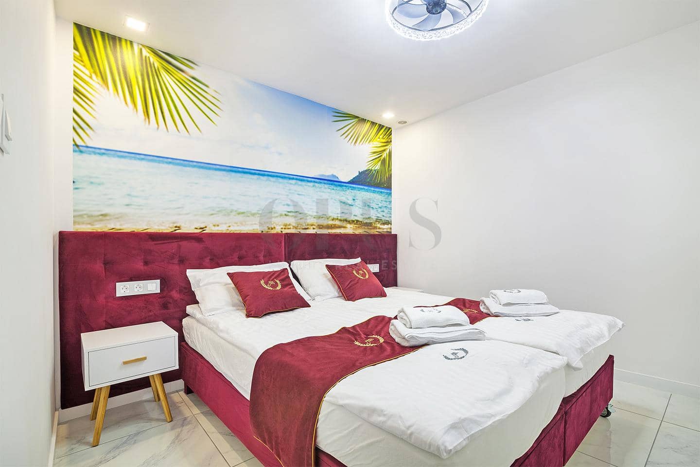 Piso de 4 habitaciones en Costa Adeje en venta con piscina - 1.000.000 € (Ref: 9948897)