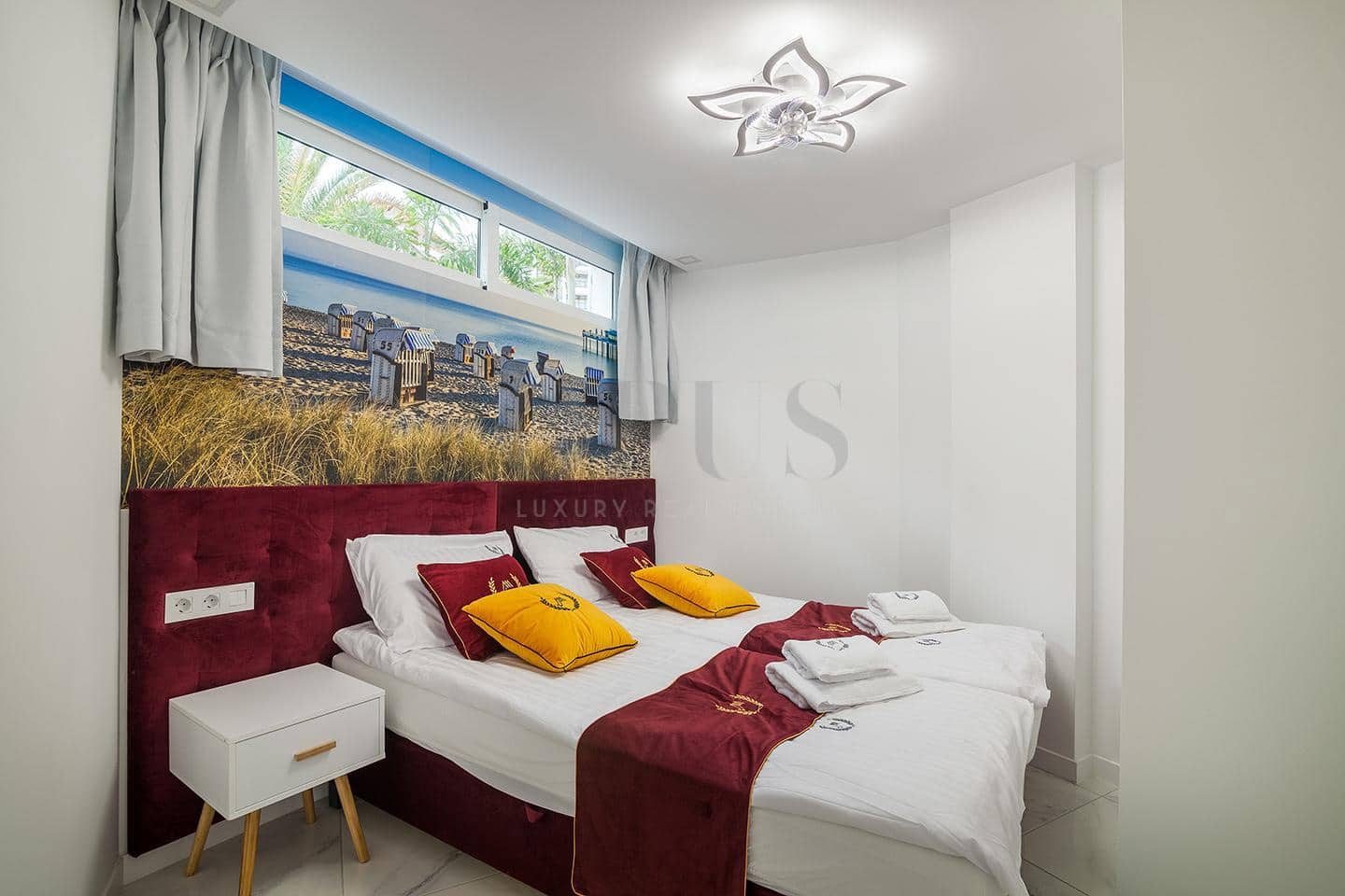 Piso de 4 habitaciones en Costa Adeje en venta con piscina - 1.000.000 € (Ref: 9948897)