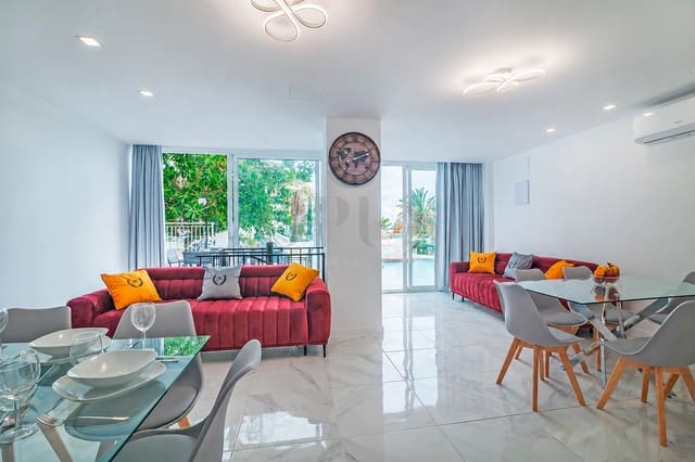 4 chambre Appartement à vendre à Playa de las Américas, Adeje avec piscine - 1 000 000 € (Ref: 9948897)