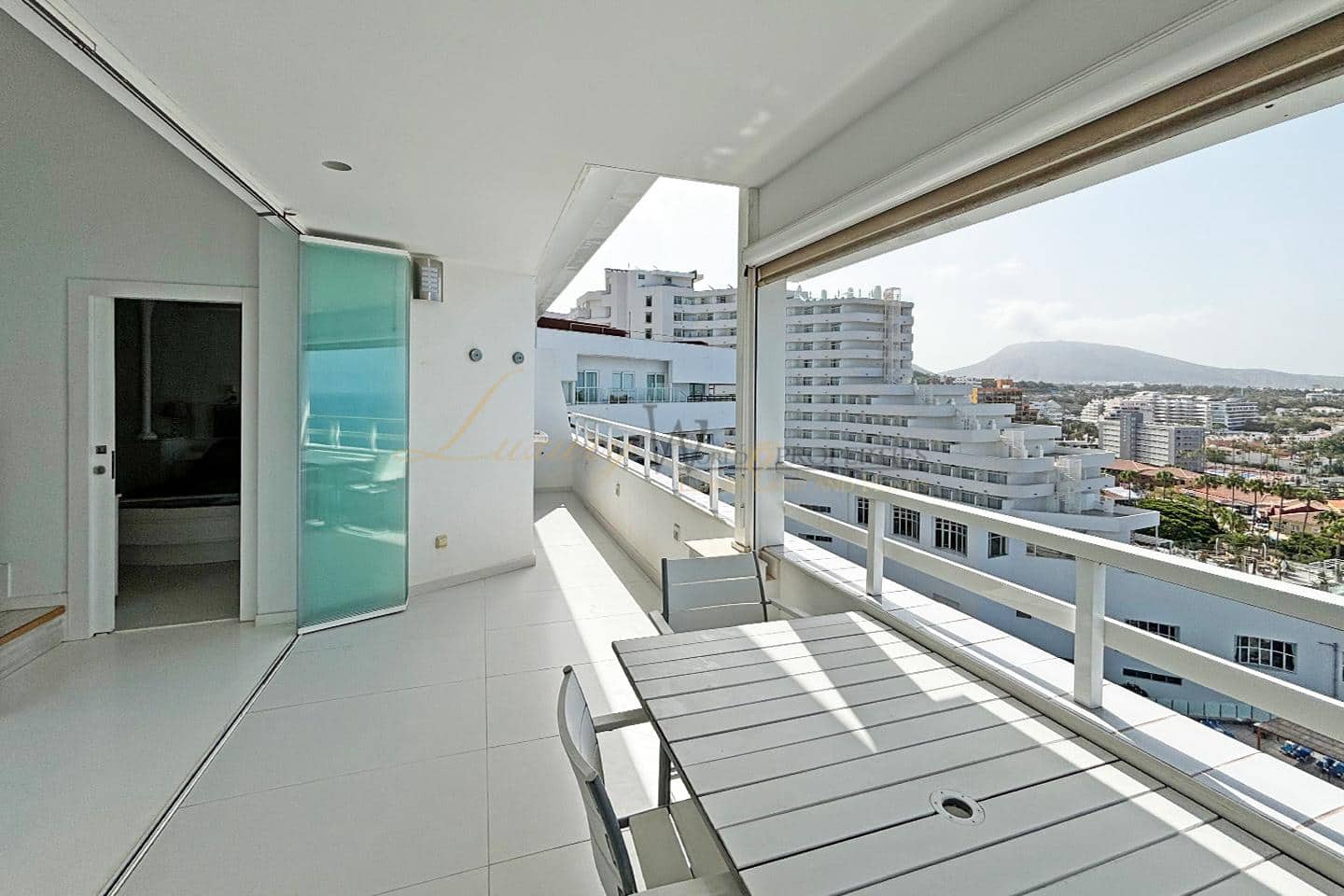 1 bedroom Flat for sale in Costa Adeje with pool - € 1,495,000 (Ref: 9956501)