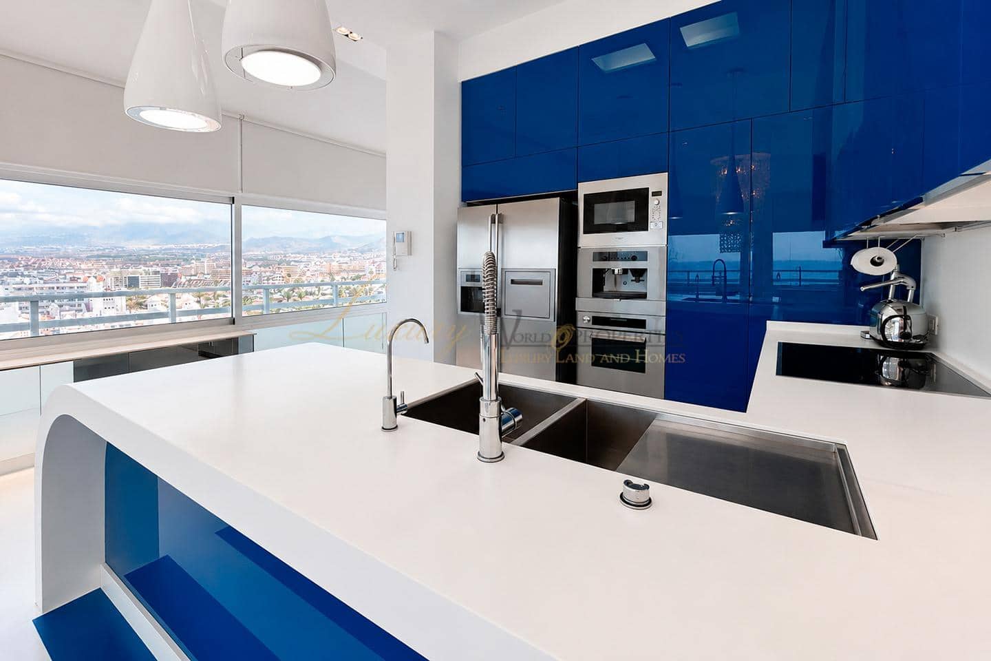 1 bedroom Flat for sale in Costa Adeje with pool - € 1,495,000 (Ref: 9956501)