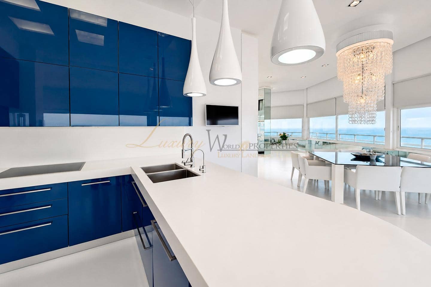 1 bedroom Flat for sale in Costa Adeje with pool - € 1,495,000 (Ref: 9956501)