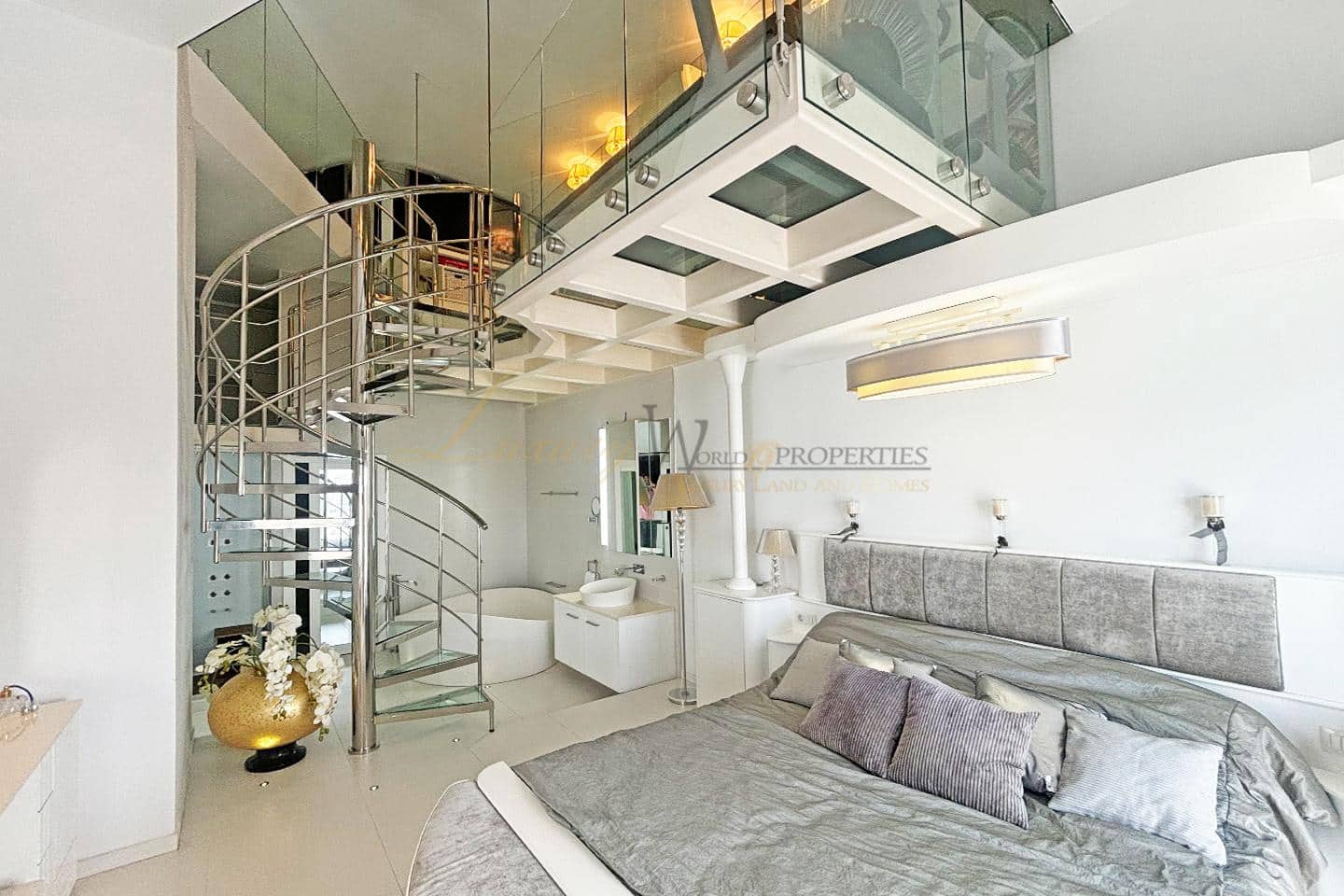 1 bedroom Flat for sale in Costa Adeje with pool - € 1,495,000 (Ref: 9956501)