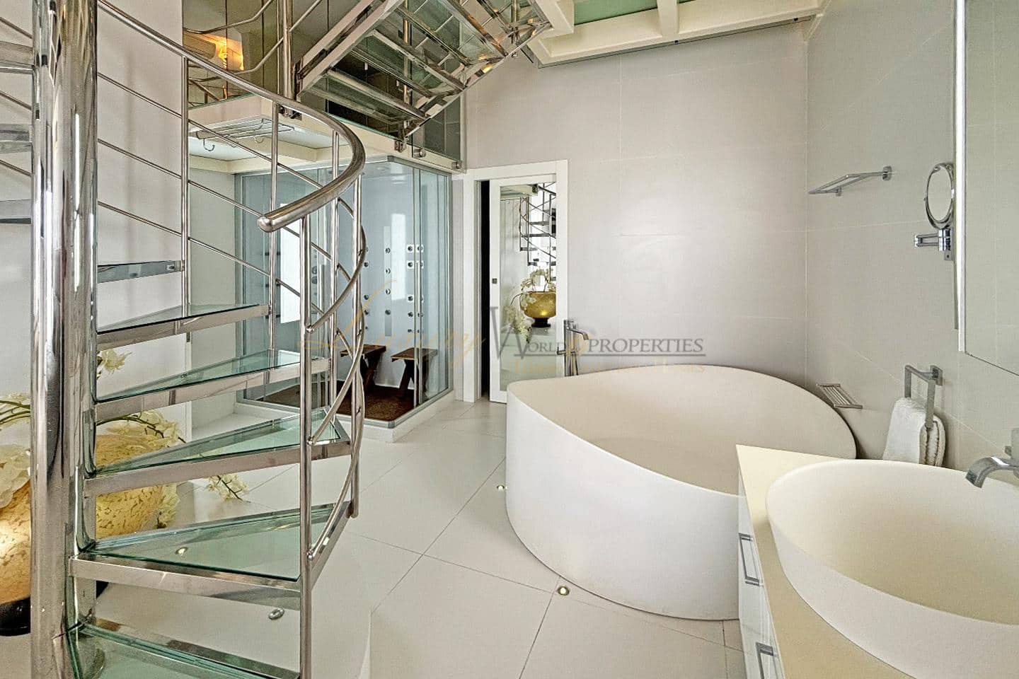 1 bedroom Flat for sale in Costa Adeje with pool - € 1,495,000 (Ref: 9956501)