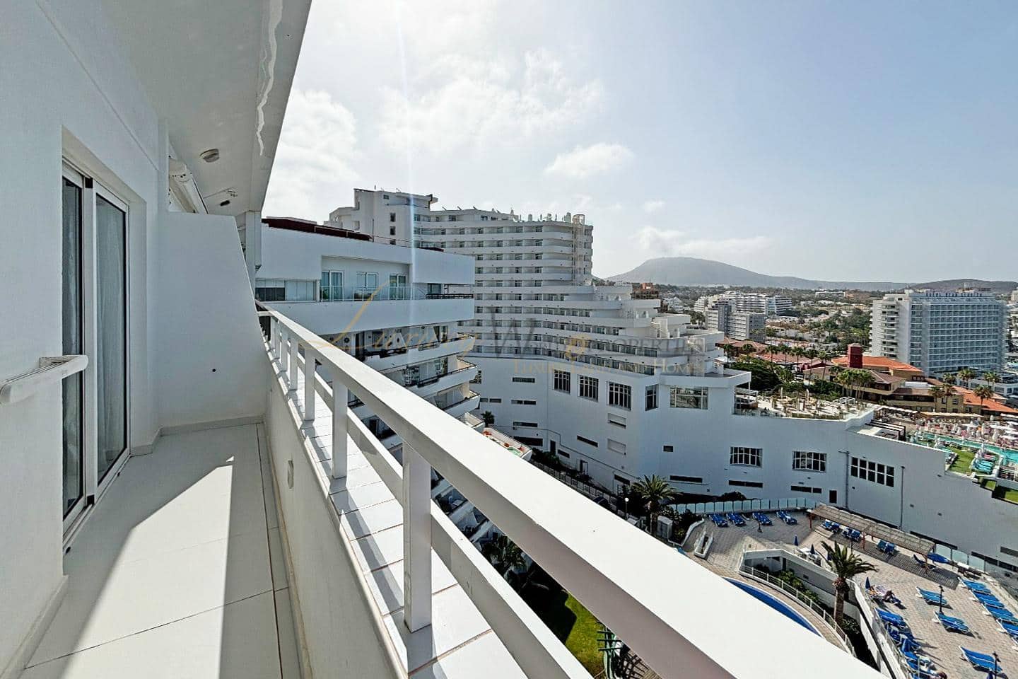1 bedroom Flat for sale in Costa Adeje with pool - € 1,495,000 (Ref: 9956501)