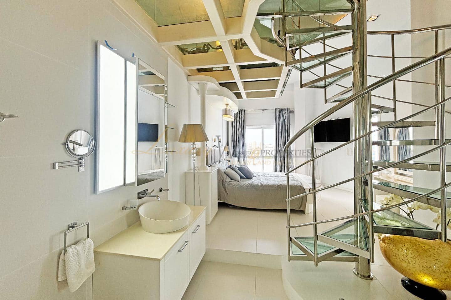 1 bedroom Flat for sale in Costa Adeje with pool - € 1,495,000 (Ref: 9956501)