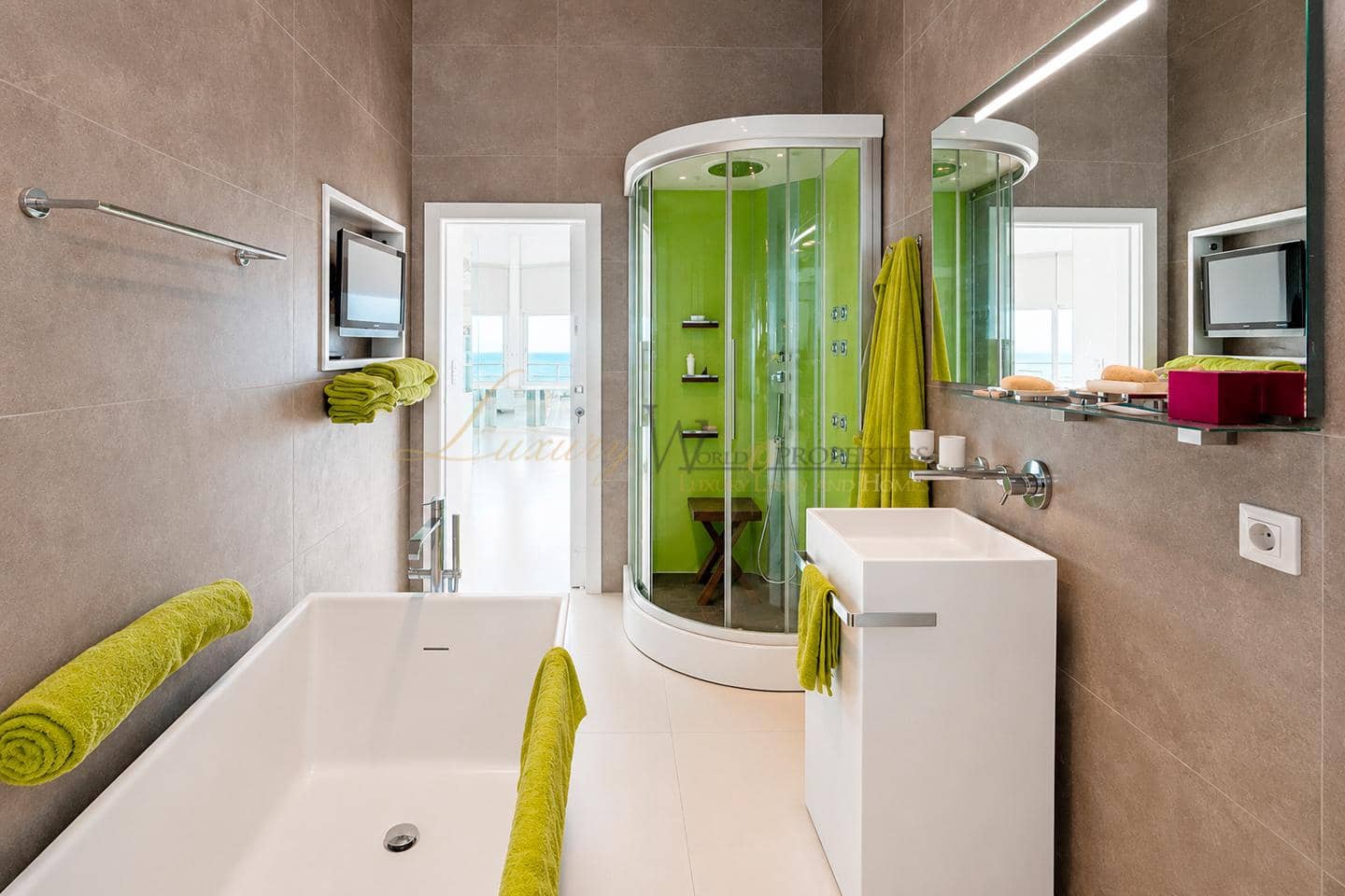 1 bedroom Flat for sale in Costa Adeje with pool - € 1,495,000 (Ref: 9956501)