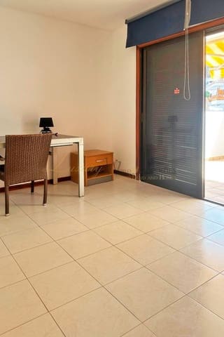 3 soveværelse Lejlighed til salg i Los Cristianos, Arona med swimmingpool garage - € 495.000 (Ref: 9958393)
