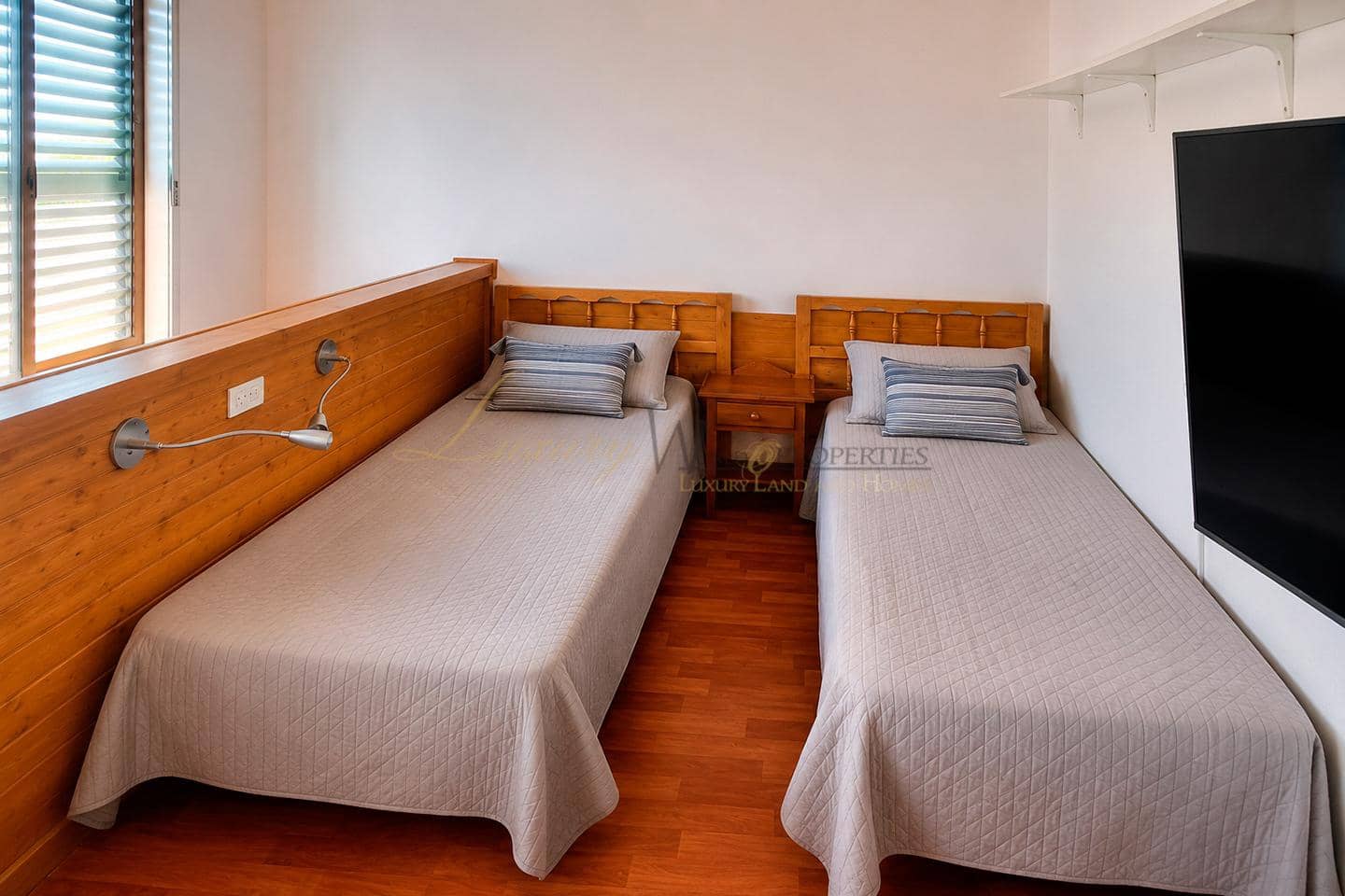2 slaapkamer Flat te koop in Costa del Silencio met zwembad - € 195.000 (Ref: 9964295)