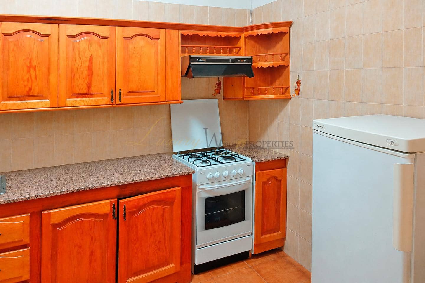 7 soverom Villa til salgs i Santiago del Teide med garasje - € 280 000 (Ref: 9966001)