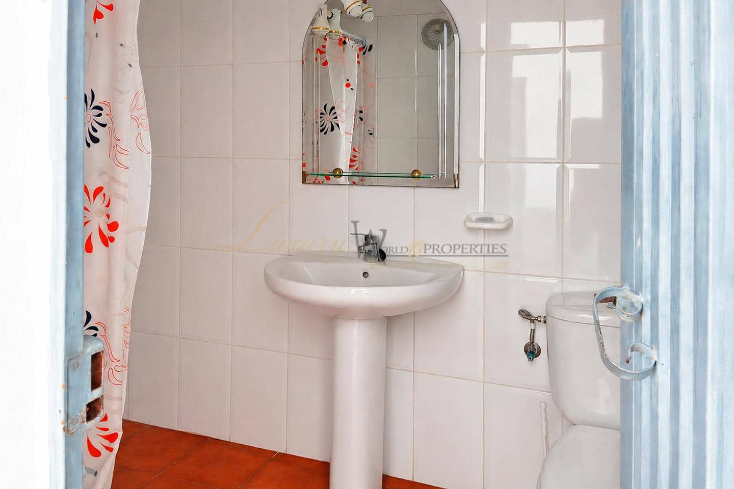 7 soverom Villa til salgs i Santiago del Teide med garasje - € 280 000 (Ref: 9966001)