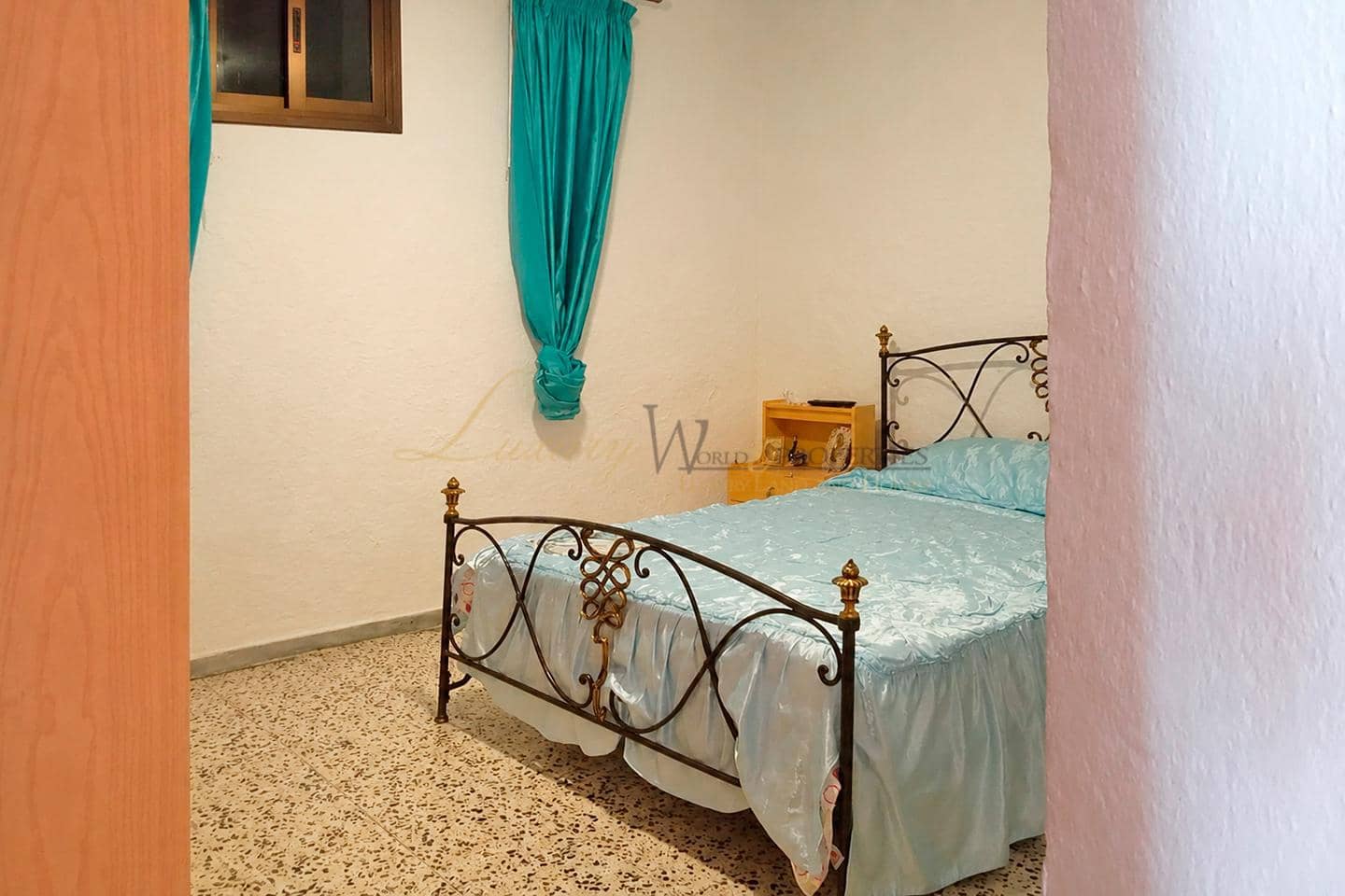 7 soverom Villa til salgs i Santiago del Teide med garasje - € 280 000 (Ref: 9966001)