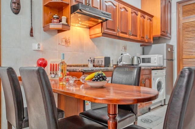 1 soverom Leilighet til salgs i Las Galletas, Arona - € 194 000 (Ref: 9971704)