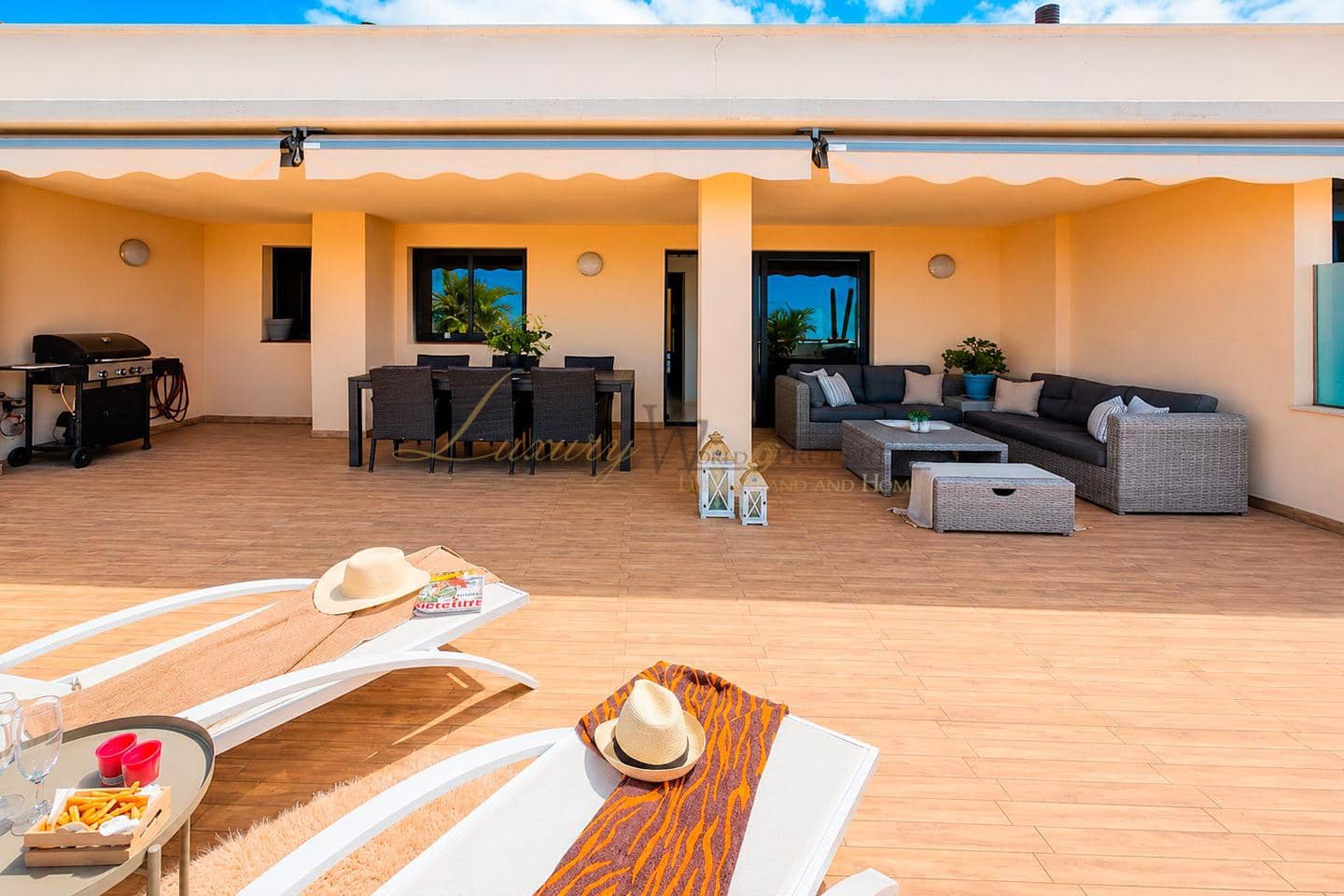 2 chambre Appartement à vendre à Los Gigantes avec piscine garage - 670 000 € (Ref: 9973971)