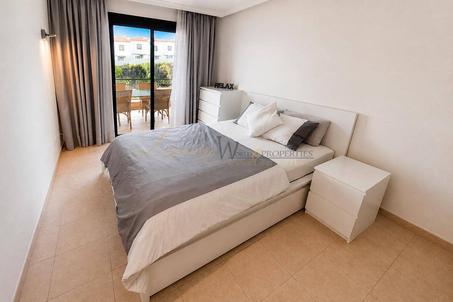 2 chambre Appartement à vendre à Los Gigantes avec piscine garage - 670 000 € (Ref: 9973971)