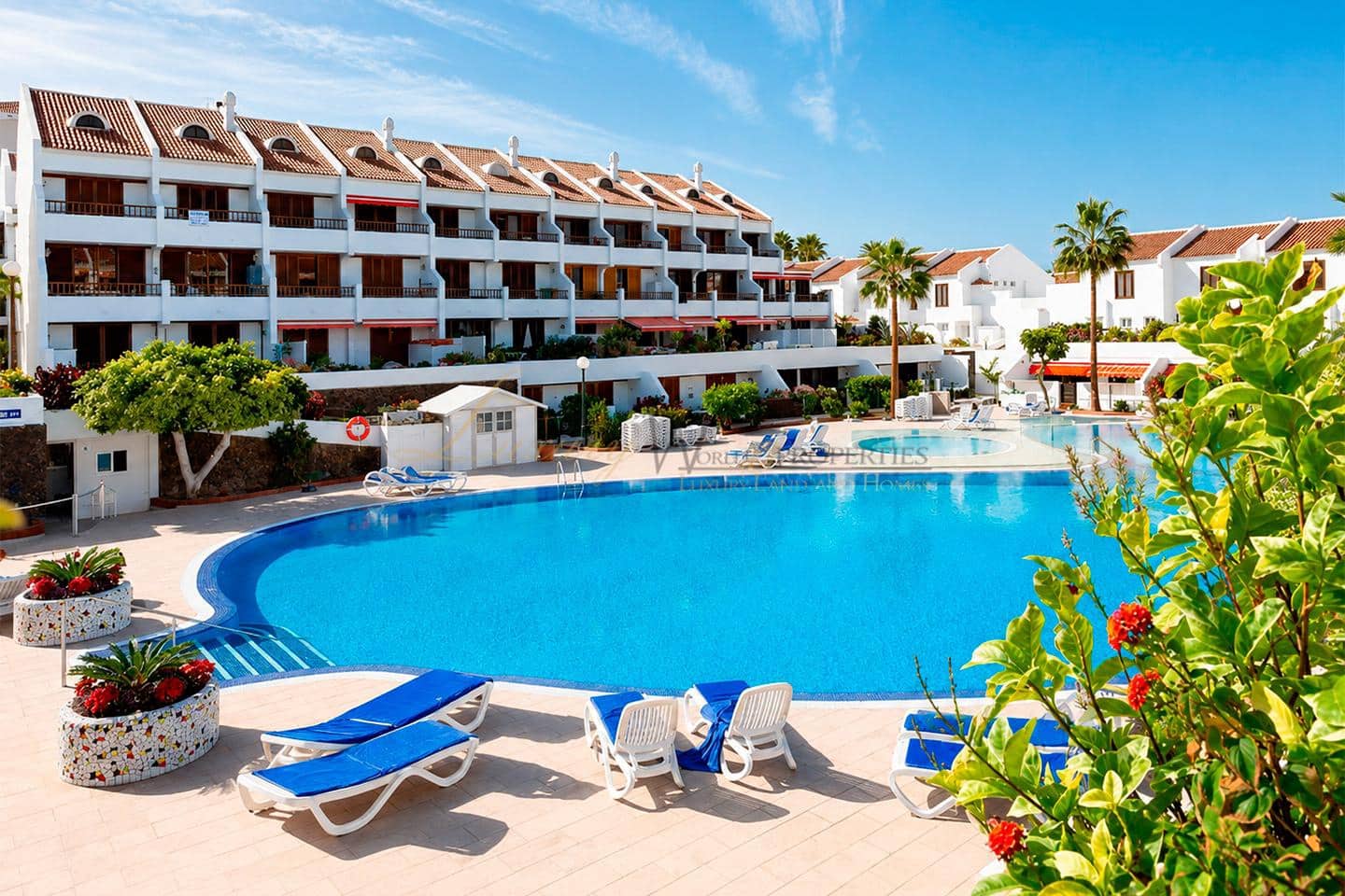 5 Zimmer Wohnung zu verkaufen in Playa de las Americas mit Pool - 1.400.000 € (Ref: 9997772)