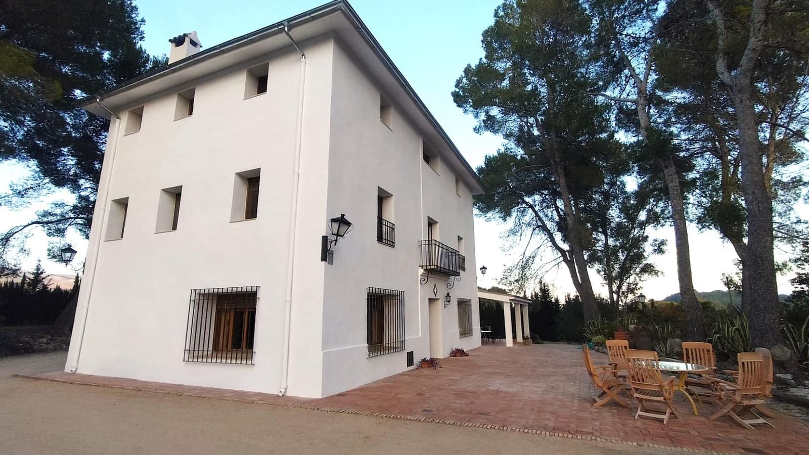 7 bedroom Villa for sale in Ontinyent with pool garage - € 650,000 (Ref: 6791867)