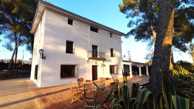 7 soveværelse Villa til salg i Ontinyent med swimmingpool garage - € 650.000 (Ref: 6791867)