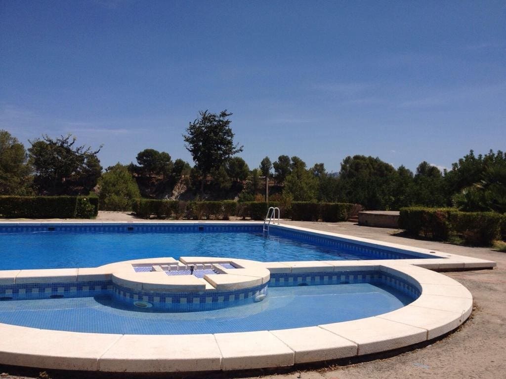 5 soveværelse Finca/Landehus til salg i Ontinyent med swimmingpool - € 1.008.339 (Ref: 6982715)