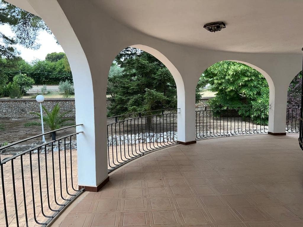 7 makuuhuone Huvila myytävänä paikassa Ontinyent mukana uima-altaan 
autotalli - 450 000 € (Ref: 6984577)