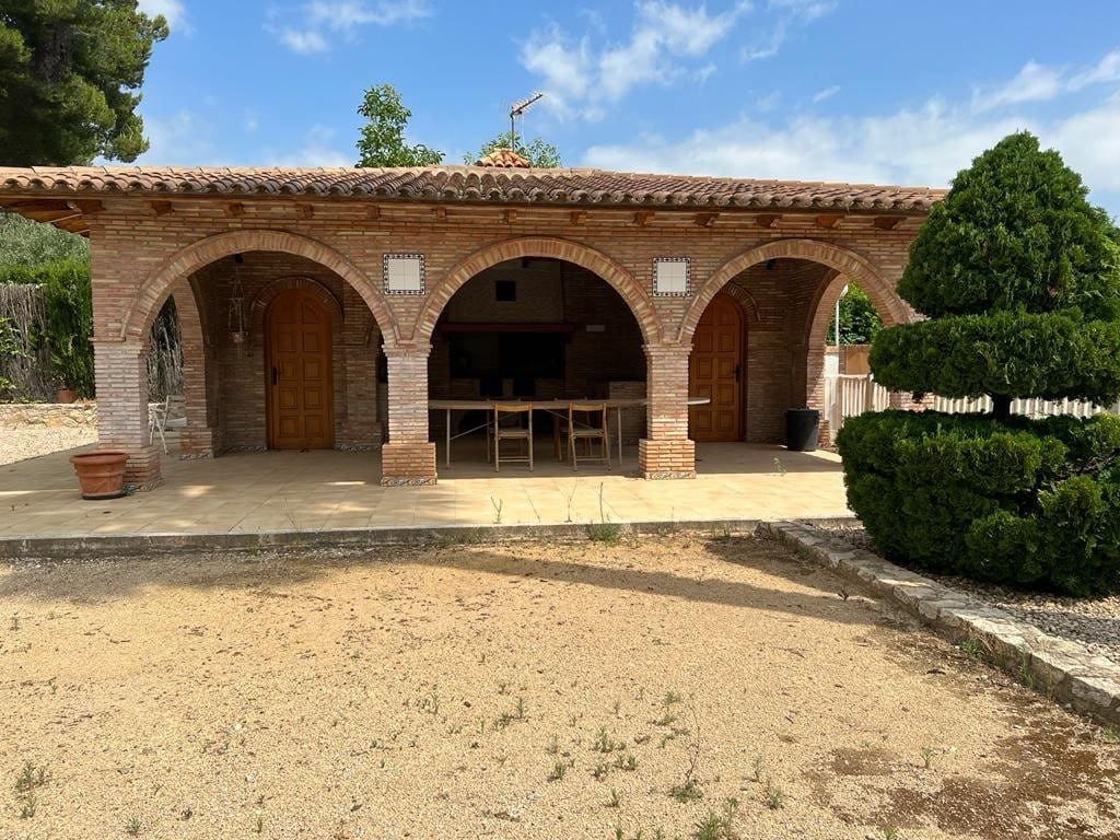 7 makuuhuone Huvila myytävänä paikassa Ontinyent mukana uima-altaan 
autotalli - 450 000 € (Ref: 6984577)